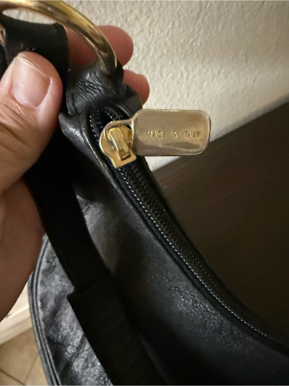 Maurizio Taiuti Black Leather Hobo Bag with Gold Hardware - Picture 2 of 6